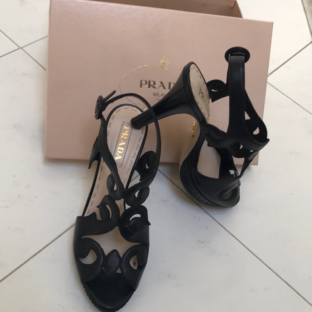 Prada sandals size39